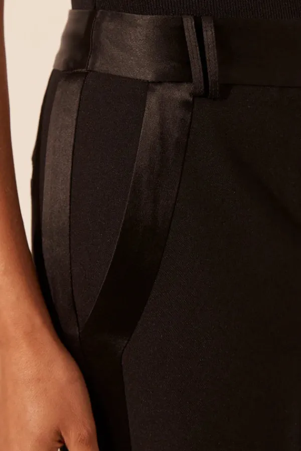 Bottoms><noscript><img width=