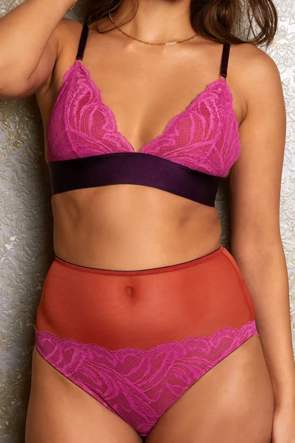 Lingerie>Dora Larsen Alba Lace High Waist Knickers | Dark Pink