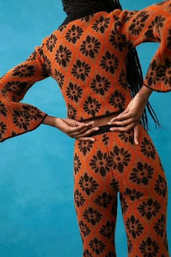 Bottoms><noscript><img width=