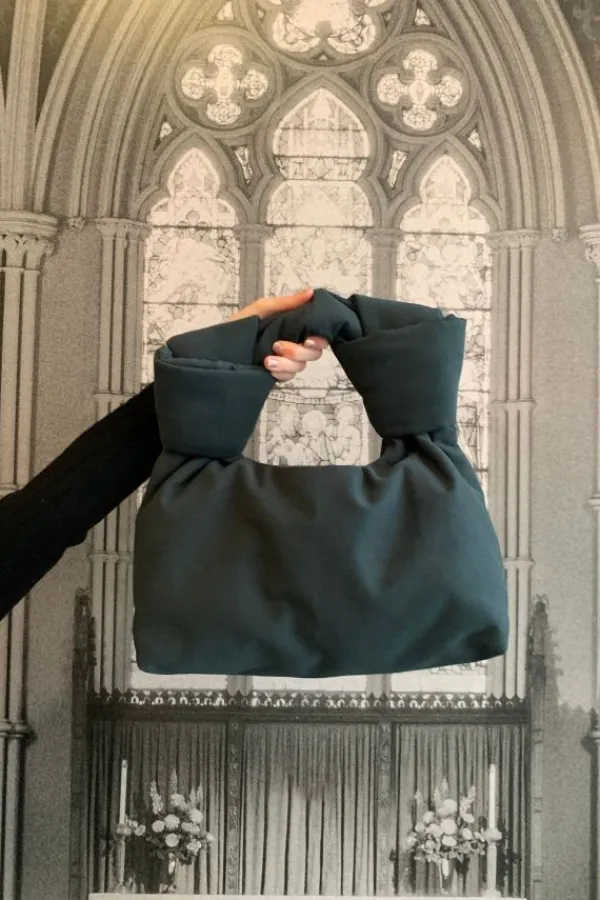 Accessories>A Bronze Age Bocci Bag | Vintage Black