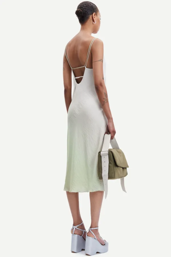 Dresses><noscript><img width=