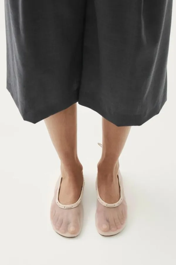 Shoes>Alohas Gill Mesh Ballet Flats | White
