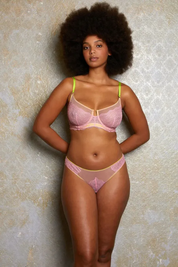 Lingerie>Dora Larsen Lotte Lace Underwire Bra | Light Pink