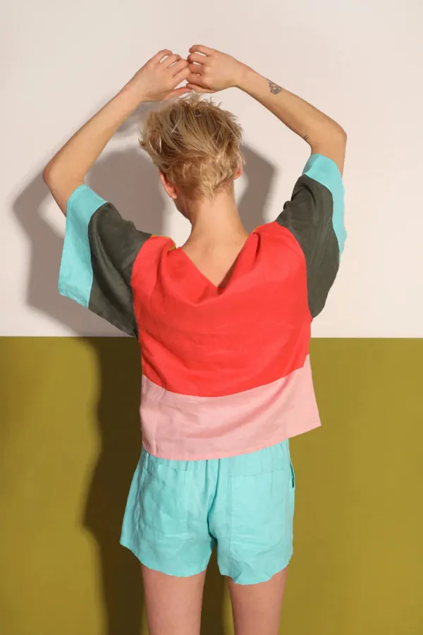 Tops><noscript><img width=