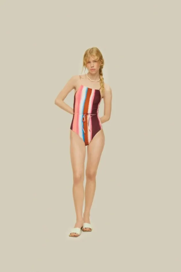 Swim><noscript><img width=