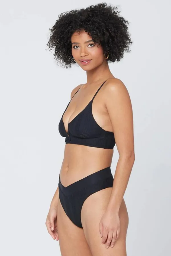 Swim>L*Space Pointelle Rib Siren Bikini Top | Black