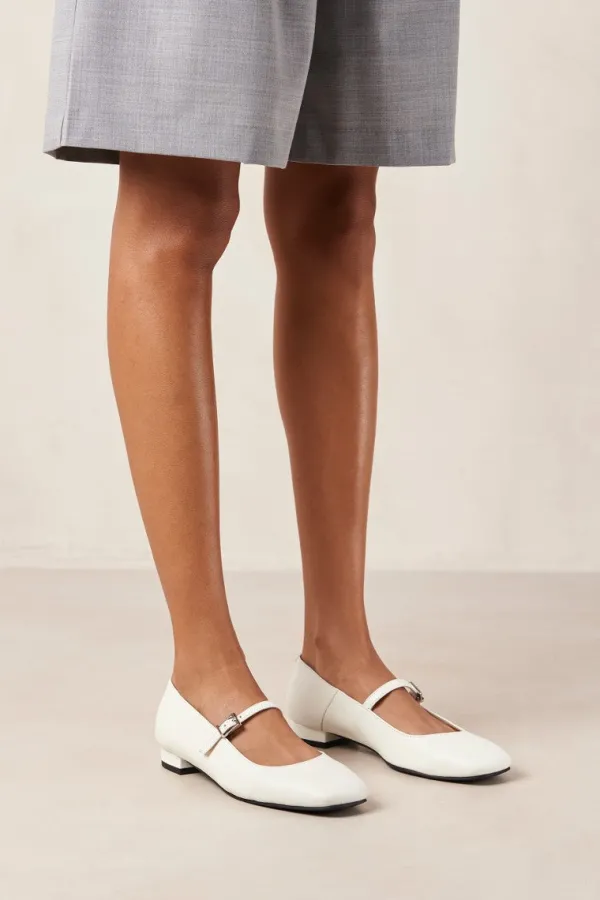 Shoes><noscript><img width=