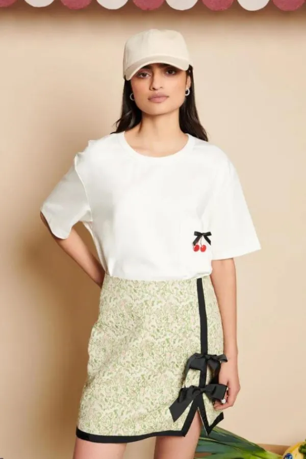 Tops>Sister Jane Rory Cherry Embroidery Shirt | Snow White