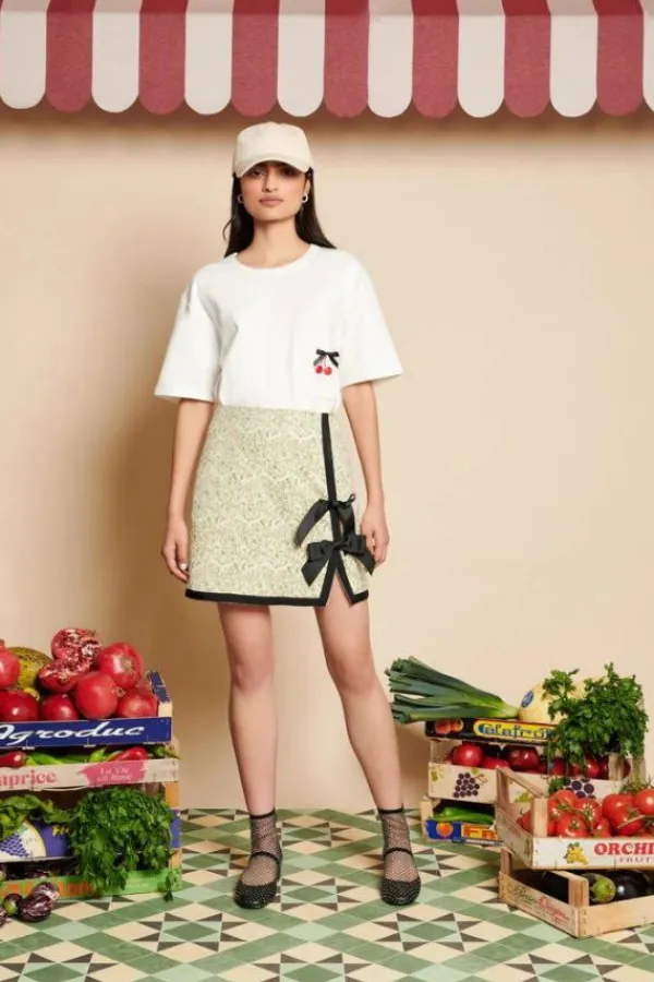 Tops>Sister Jane Rory Cherry Embroidery Shirt | Snow White