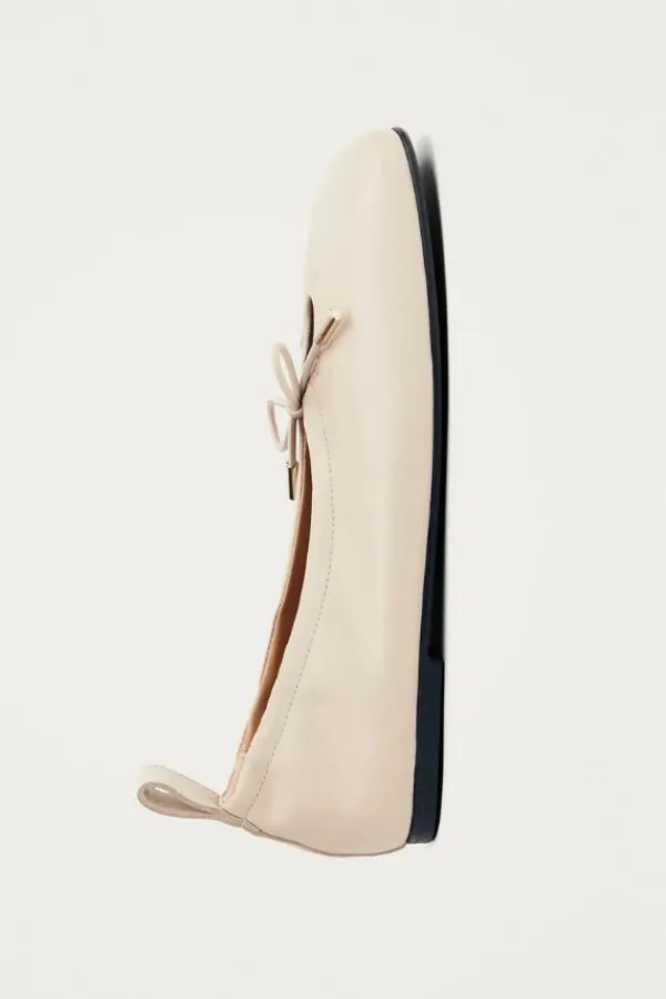 Ready-to-wear Whites|Shoes><noscript><img width=