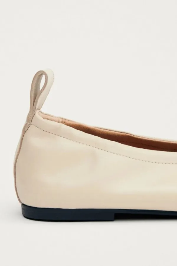 Ready-to-wear Whites|Shoes><noscript><img width=