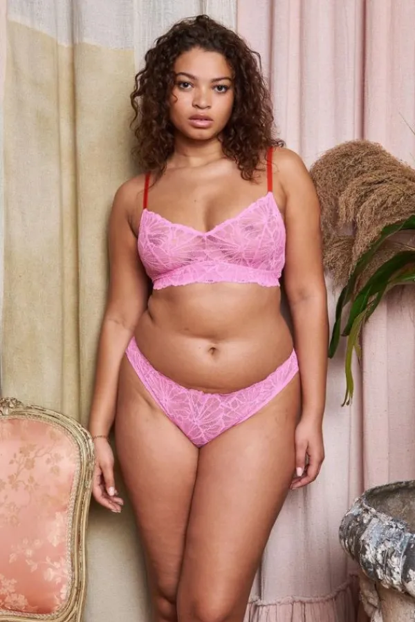 Lingerie>Dora Larsen Vita Graphic Lace Knicker | Fuchsia Pink